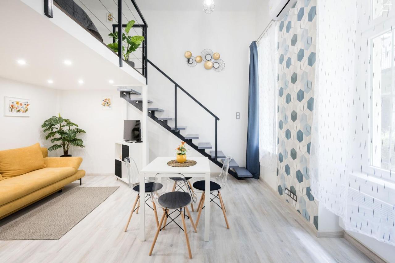Mirror Apartmán
